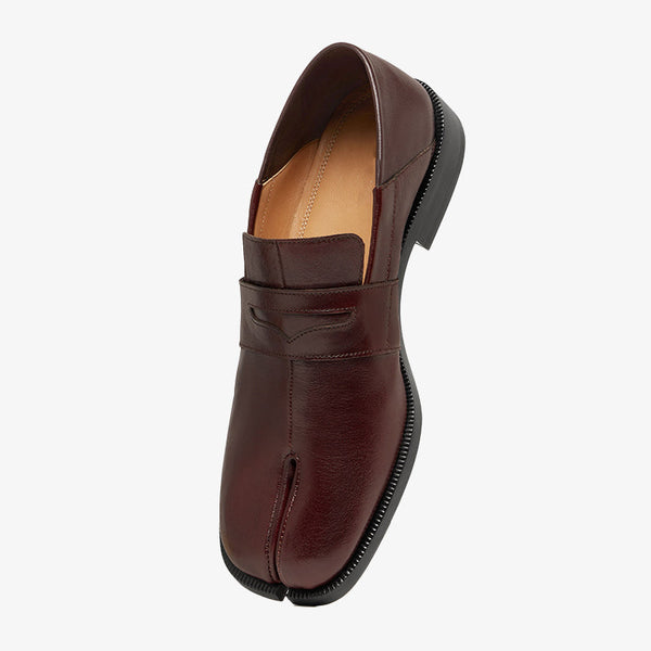 Versatile Shiny Leather Loafers