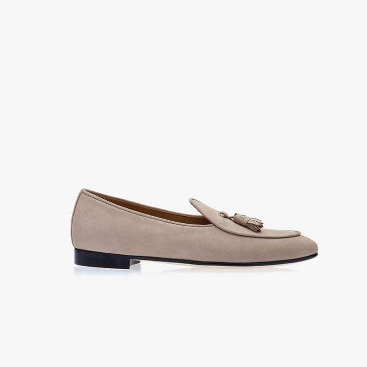 Tassel Loafers in Apricot.