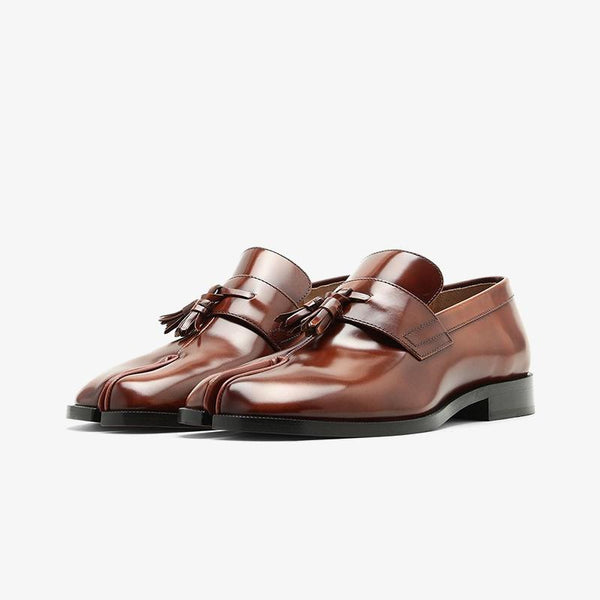 Waxed Leather Split-Toe Tassels Loafers