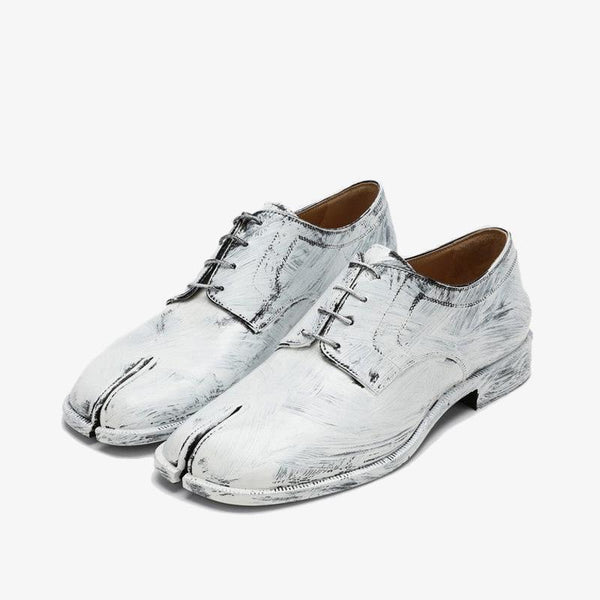 White Painted Leather Tabi Laced Shoes